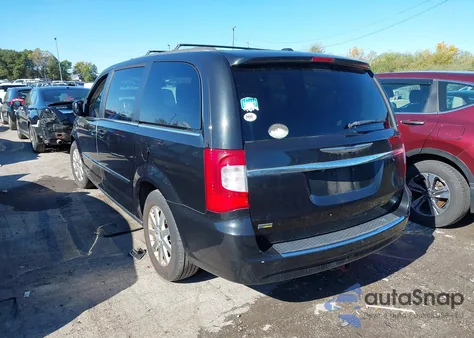 2015 Chrysler Town & Country Touring from USA, damaged, VIN 2C4RC1BG4FR553358